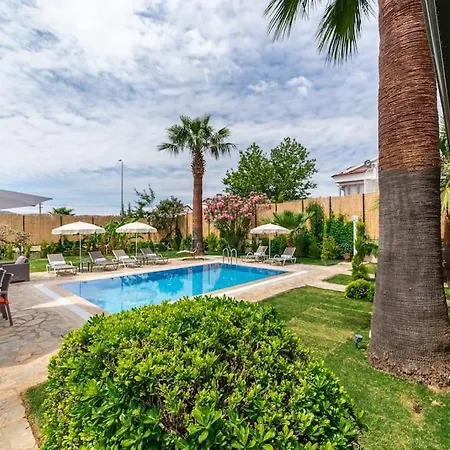 Palmiye Jakuzi Ve Havuzlu Luks Tatil Evi - Ocekhomes Villa Fethiye