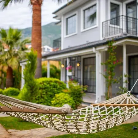 Palmiye Jakuzi Ve Havuzlu Luks Tatil Evi - Ocekhomes * Fethiye