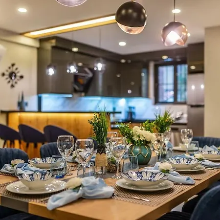 Palmiye Jakuzi Ve Havuzlu Luks Tatil Evi - Ocekhomes Villa *